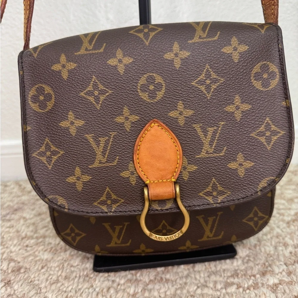 Louis Vuitton Monogram Saint Cloud PM. - Picture 7 of 17